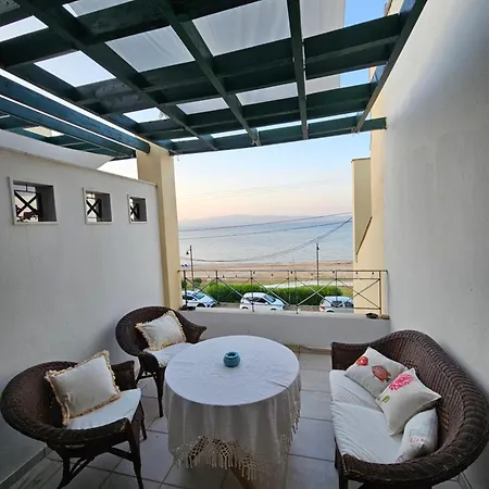 Adam's Place - Cosy By The Sea *